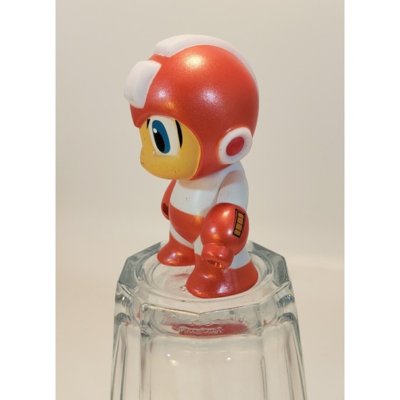 Capcom Mega Man Kid-Robot 3" Red - Picture 2 of 3